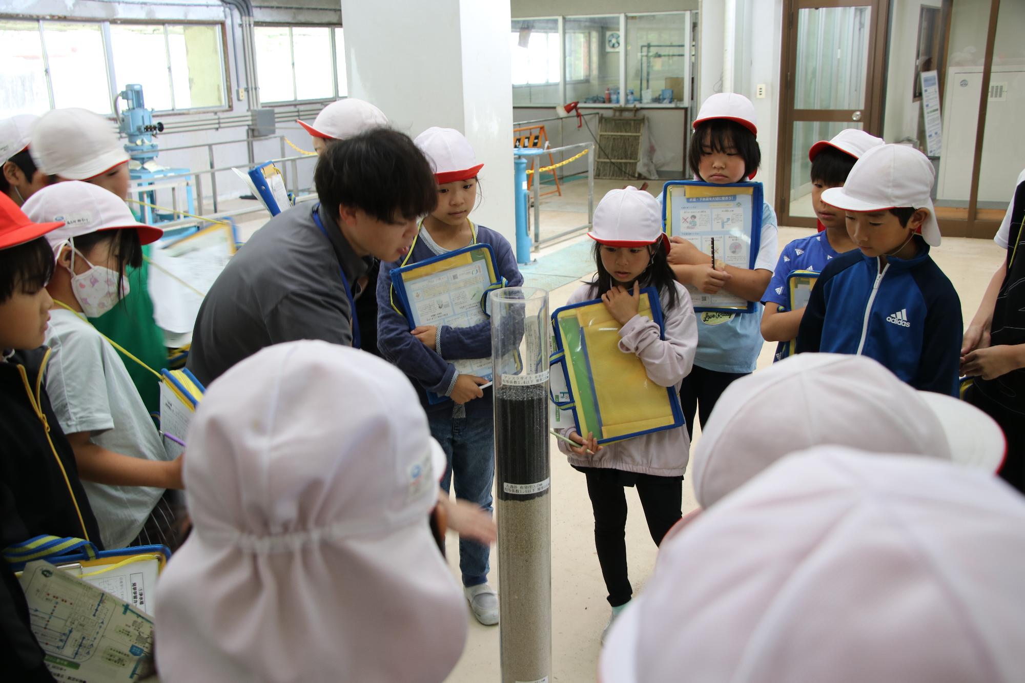 飯島小学校 水道施設見学