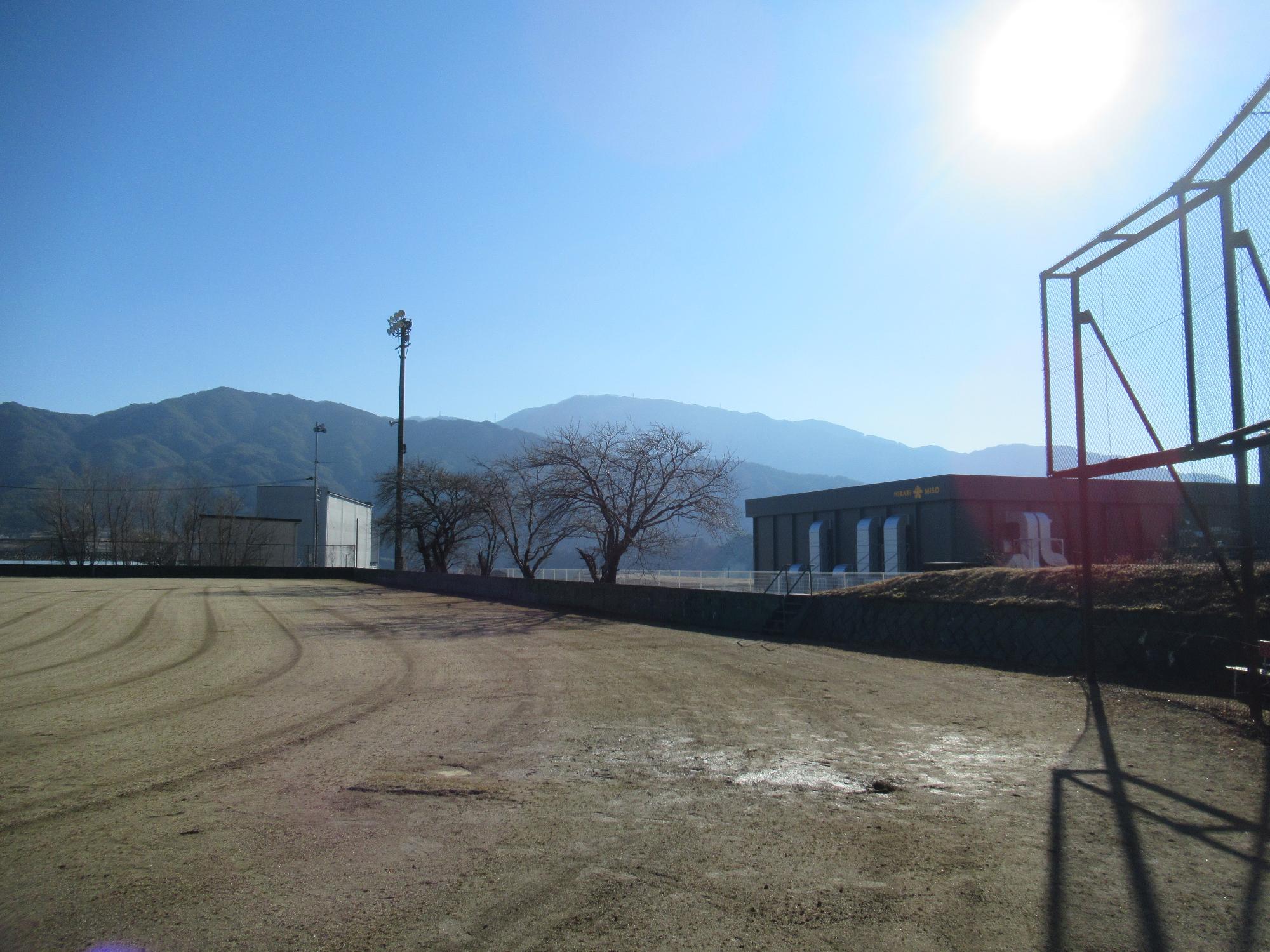 田切野球場南防球フェンス設置前写真2