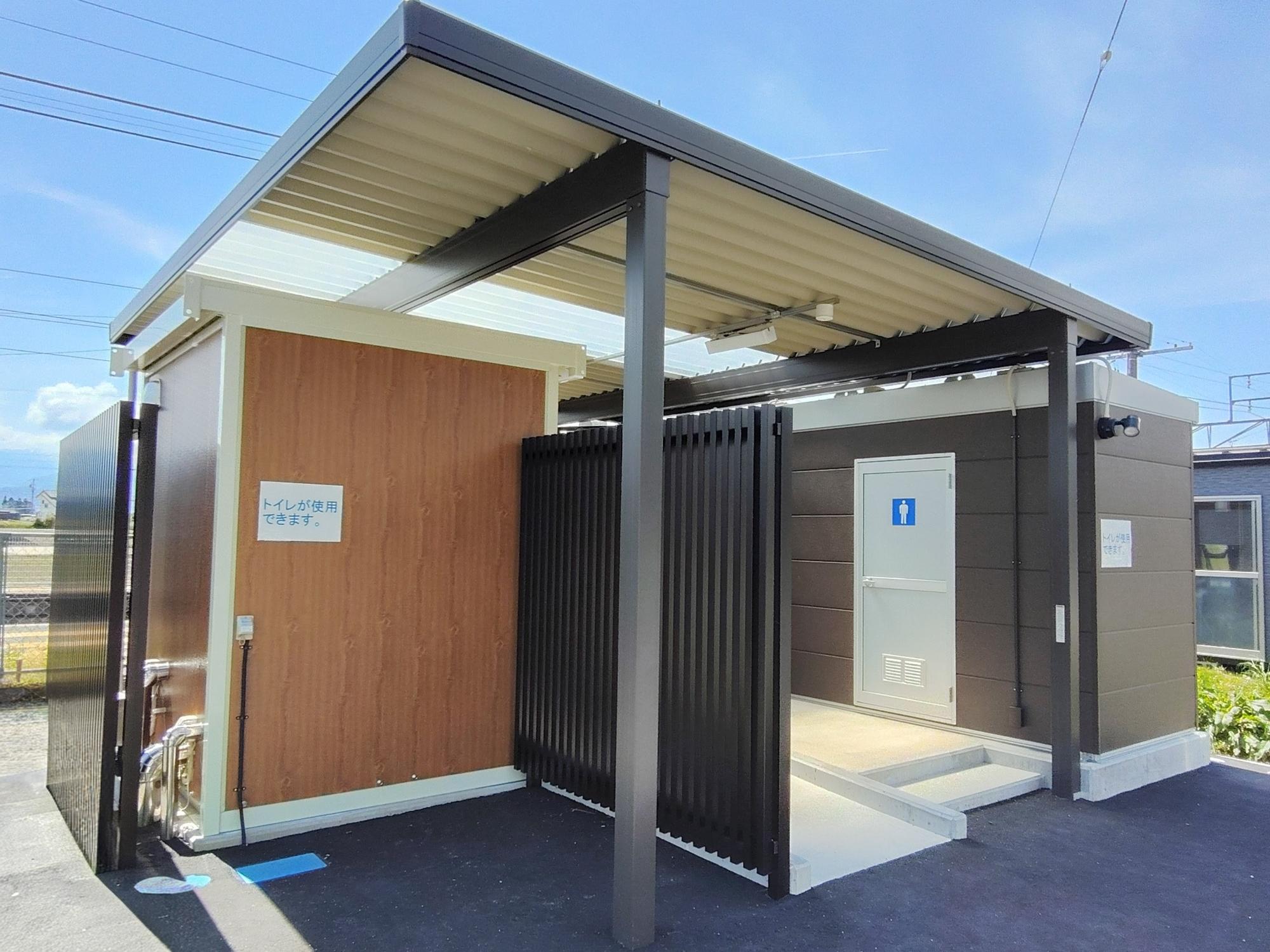 七久保駅トイレ全体像