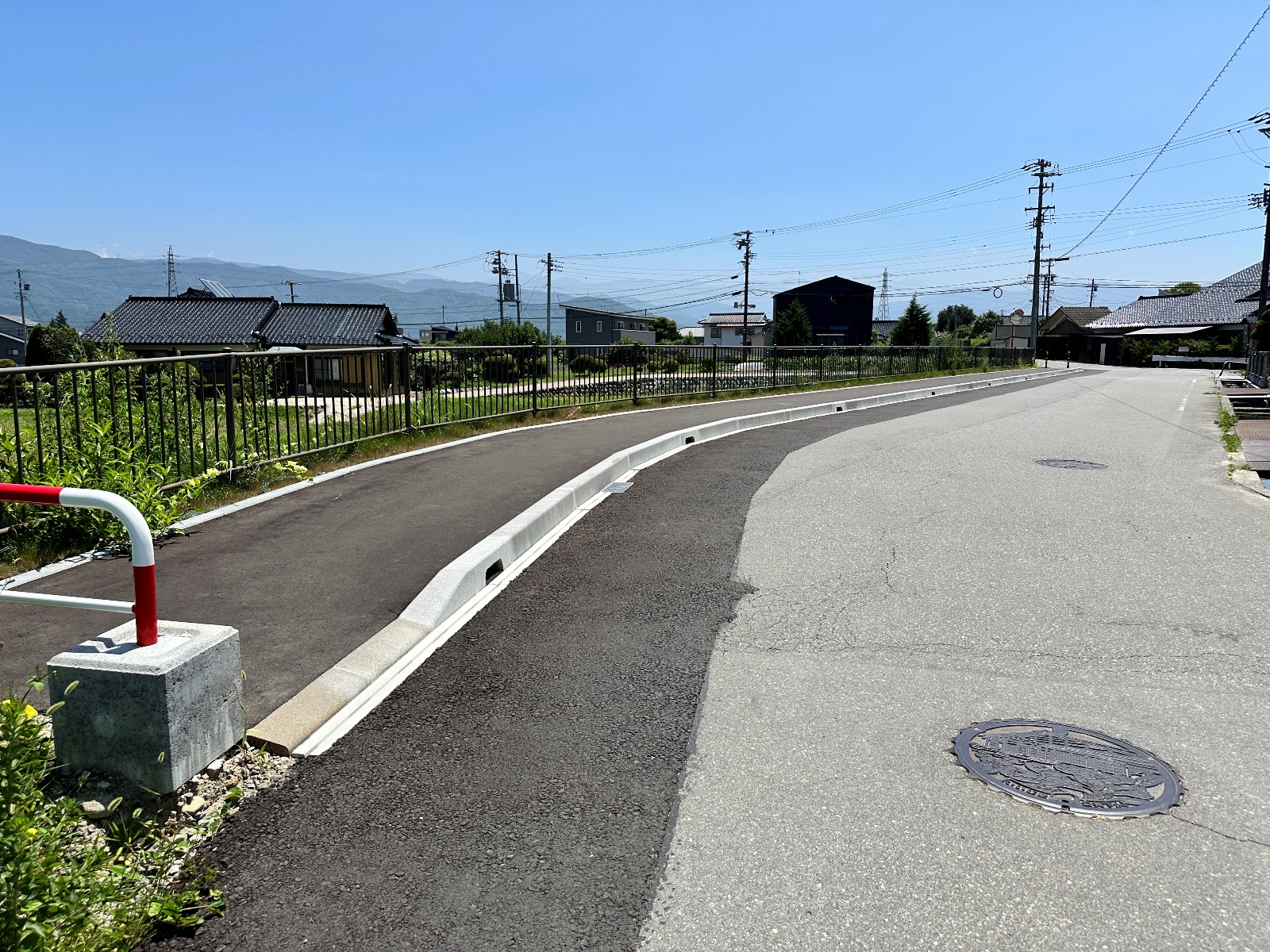 踏切東側
